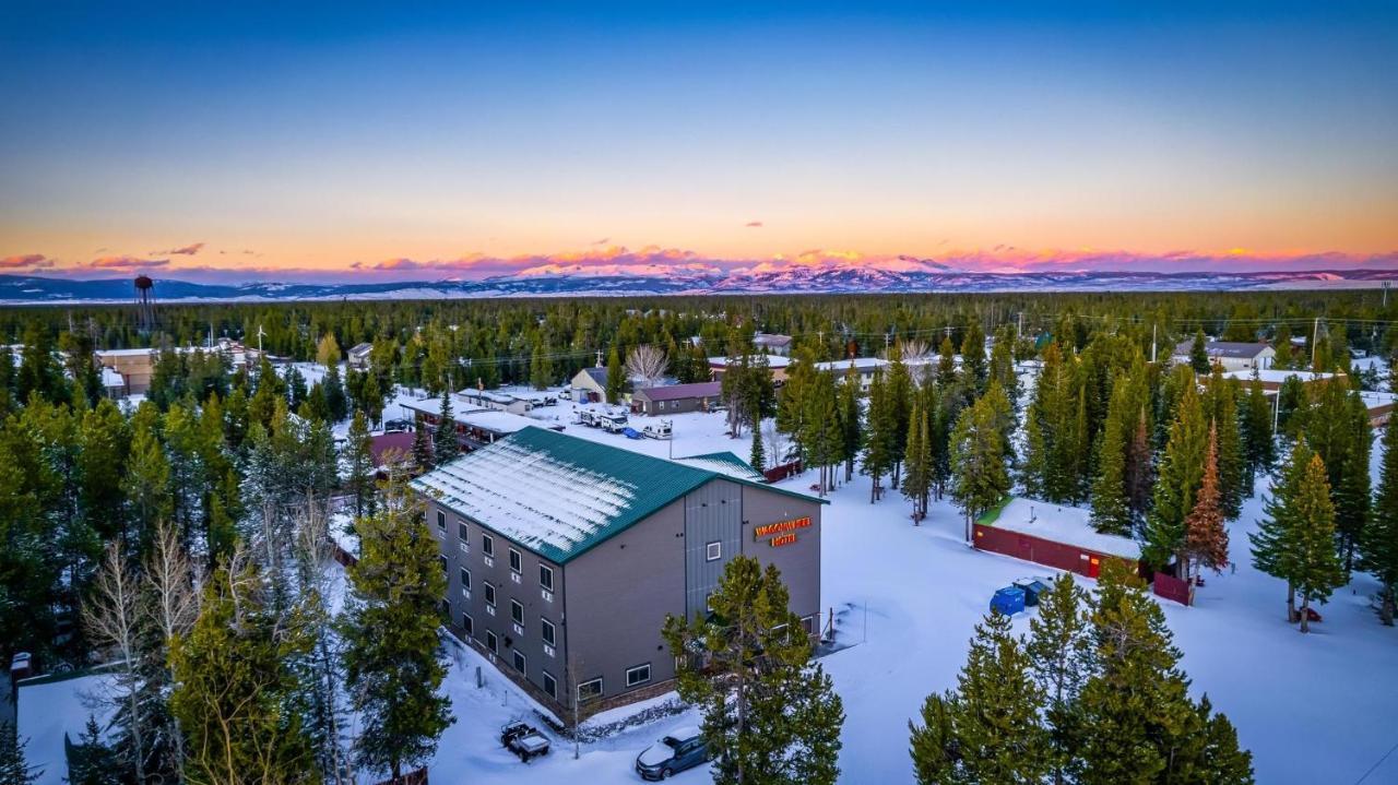 Wagon Wheel Hotel West Yellowstone Exterior foto